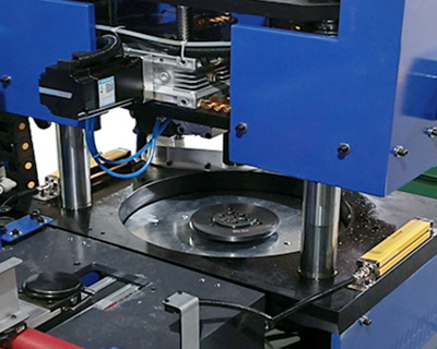 automatic stretching machine